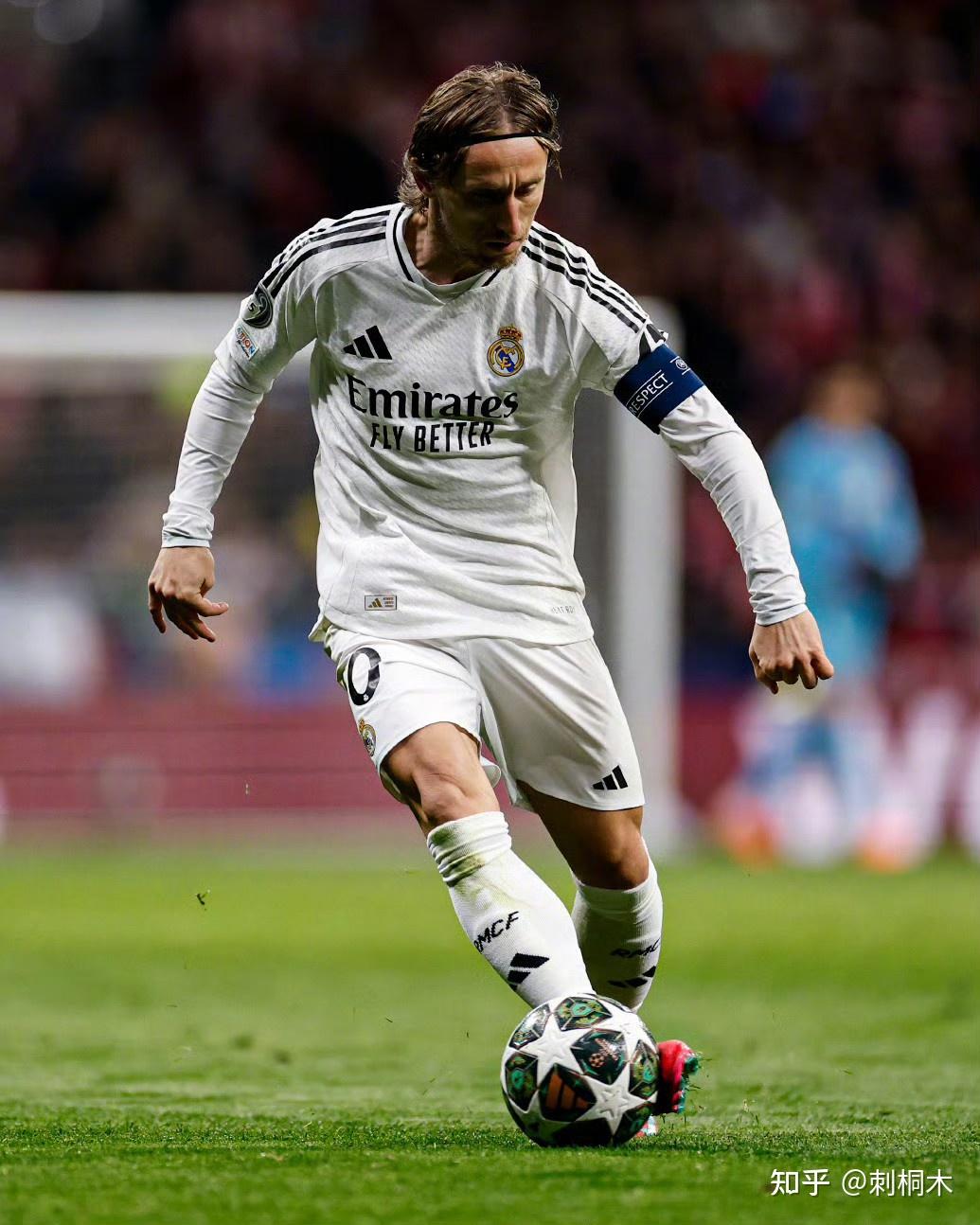 官方：共有40915名观众现场观战国王杯巴萨vs马竞