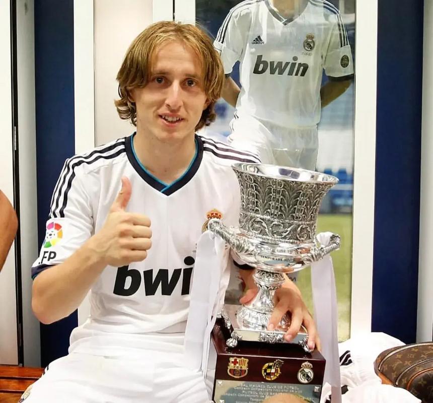 罗马诺：基耶萨对回尤文持开放态度，但会把决定权交给利物浦